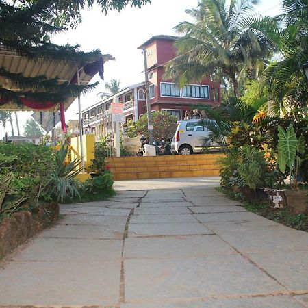 Dona Julia Beach Resort Calangute Exterior photo