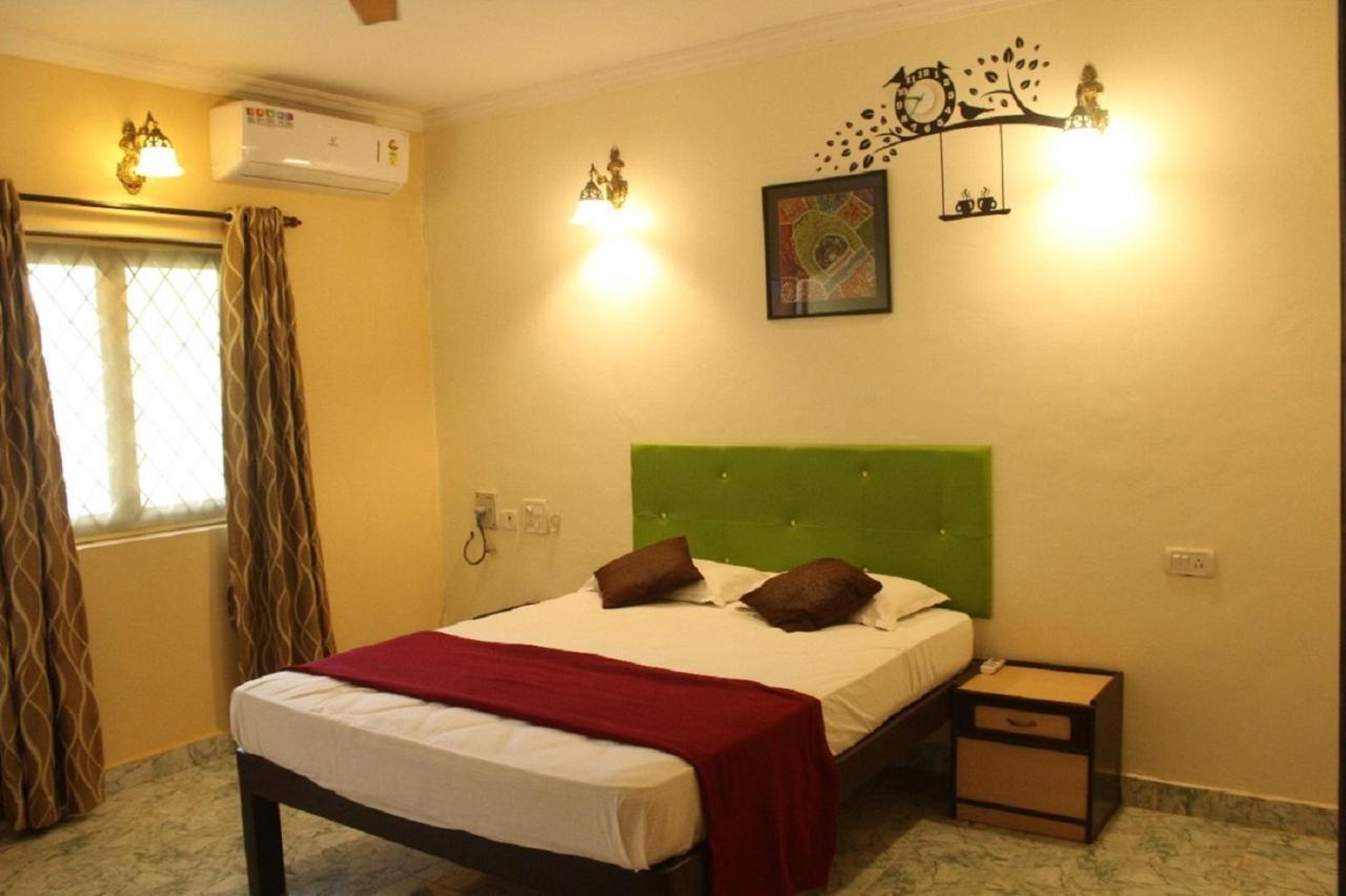 Dona Julia Beach Resort Calangute Exterior photo